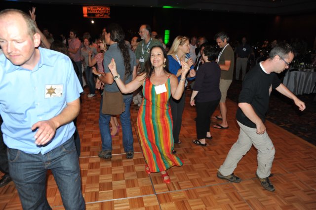 d2010_10015k_1321.jpg