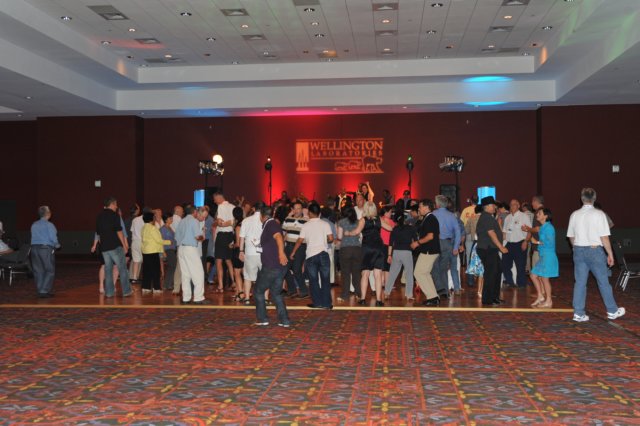 d2010_10015k_1341.jpg
