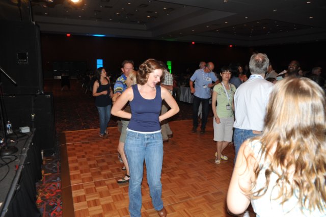 d2010_10015k_1352.jpg