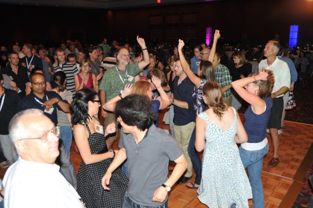 d2010_10015k_1571.jpg