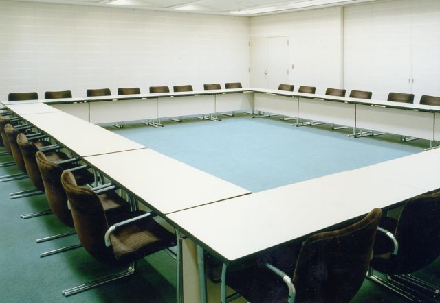 frm402meetingroom.jpg